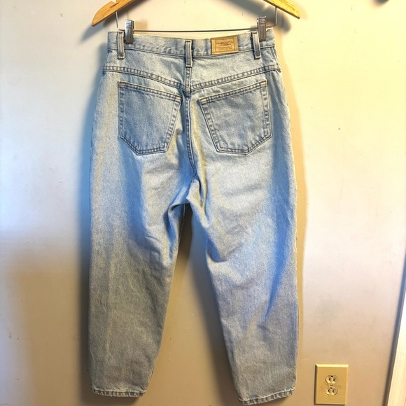 Vintage L.L. Bean Light Blue Denim Jeans - Picture 2 of 6